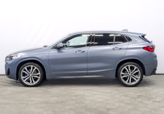 Подержанный автомобиль BMW X2 2021 года (8 фото)
