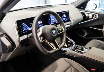 Подержанный автомобиль BMW X3 2025 года (7 фото)