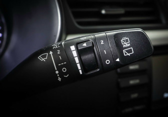 Подержанный автомобиль Kia Rio Hatchback 2019 года (17 фото)