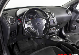 Подержанный автомобиль Nissan Qashqai 2010 года (16 фото)