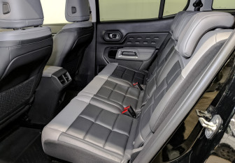 Подержанный автомобиль Citroen C5 Aircross 2021 года (11 фото)