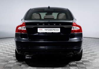 Подержанный автомобиль Volvo S80 2014 года (6 фото)