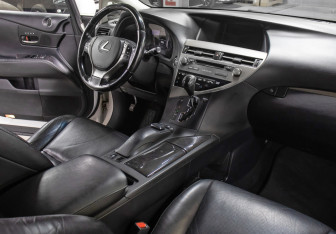 Подержанный автомобиль Lexus RX 2014 года (11 фото)