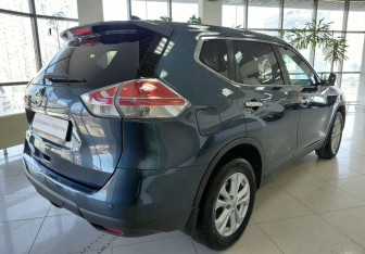 Подержанный автомобиль Nissan X-Trail 2017 года (5 фото)