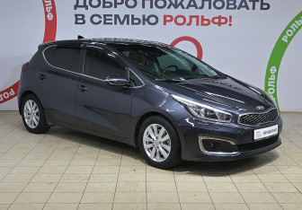 Подержанный автомобиль Kia Ceed Hatchback 2018 года (3 фото)