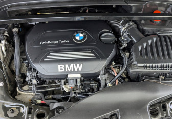 Подержанный автомобиль BMW X1 2018 года (9 фото)