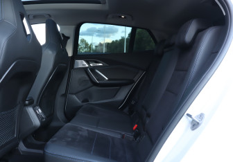 Подержанный автомобиль BMW X2 2024 года (11 фото)