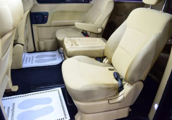 Подержанный автомобиль Hyundai Grand Starex 2008 года (9 фото)