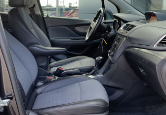 Подержанный автомобиль Opel Mokka 2015 года (18 фото)