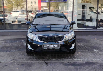 Подержанный автомобиль Kia Rio Sedan 2012 года (2 фото)