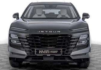 Подержанный автомобиль Jetour Dashing 2023 года (3 фото)