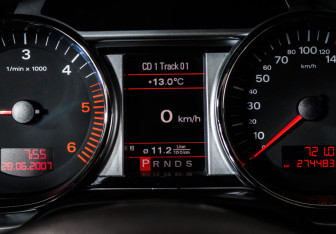 Подержанный автомобиль Audi Q7 2007 года (10 фото)