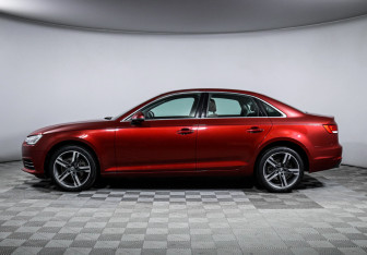 Подержанный автомобиль Audi A4 Sedan 2016 года (8 фото)