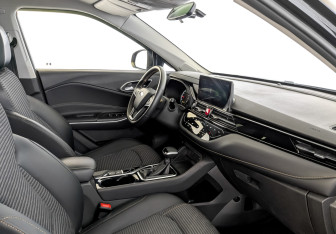 Подержанный автомобиль Москвич 3 2024 года (11 фото)