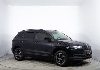 Подержанный автомобиль Skoda Karoq 2020 года (3 фото)