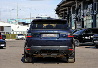 Подержанный автомобиль Land Rover Range Rover Sport 2015 года (6 фото)