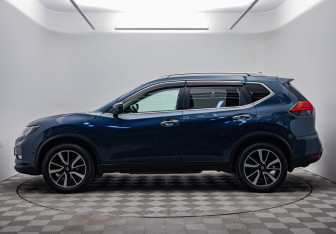 Подержанный автомобиль Nissan X-Trail 2020 года (2 фото)