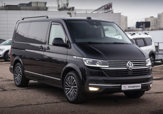 Подержанный автомобиль Volkswagen Multivan 2020 года (5 фото)