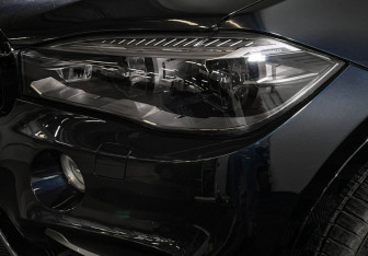 Подержанный автомобиль BMW X6 2016 года (8 фото)