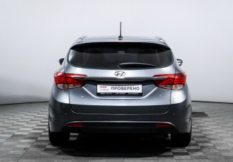 Подержанный автомобиль Hyundai i40 Wagon 2014 года (6 фото)