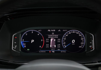 Подержанный автомобиль Volkswagen Multivan 2020 года (15 фото)