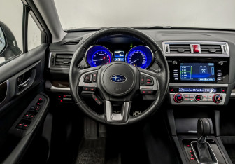 Подержанный автомобиль Subaru Outback Wagon 2015 года (22 фото)