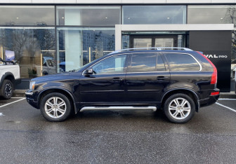 Подержанный автомобиль Volvo XC90 2014 года (8 фото)