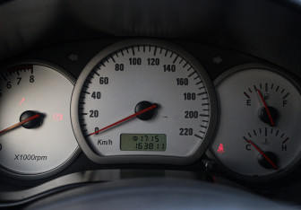 Подержанный автомобиль Chery Tiggo (T11) 2010 года (17 фото)