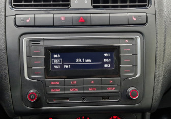 Подержанный автомобиль Volkswagen Polo Sedan 2019 года (6 фото)