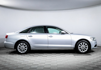 Подержанный автомобиль Audi A6 Sedan 2011 года (4 фото)