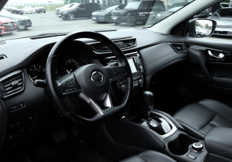 Подержанный автомобиль Nissan Qashqai 2021 года (13 фото)
