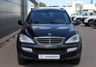 Подержанный автомобиль SsangYong Kyron 2011 года (2 фото)