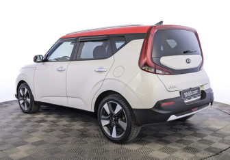 Подержанный автомобиль Kia Soul 2021 года (7 фото)