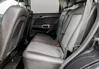 Подержанный автомобиль Opel Antara 2015 года (11 фото)