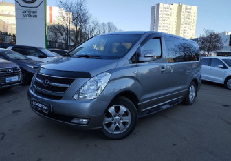 Подержанный автомобиль Hyundai Grand Starex 2011 года (1 фото)