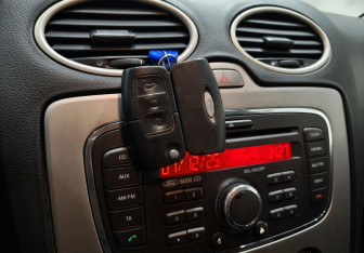 Подержанный автомобиль Ford Focus Hatchback 2010 года (15 фото)