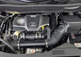 Подержанный автомобиль Lexus RX 2018 года (9 фото)