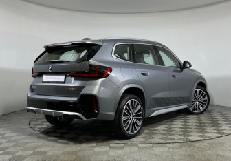 Новый BMW X1 2025 (4 фото)