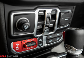 Новый Jeep Wrangler 2025 (16 фото)