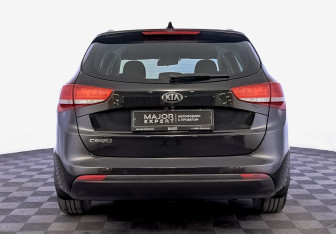 Подержанный автомобиль Kia Ceed Wagon 2018 года (6 фото)
