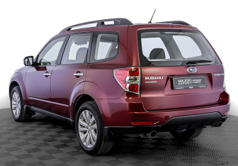 Подержанный автомобиль Subaru Forester Suv 2012 года (7 фото)