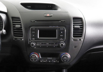 Подержанный автомобиль Kia Cerato Sedan 2015 года (8 фото)