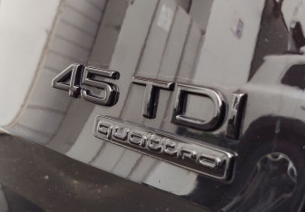 Подержанный автомобиль Audi A6 Wagon 2019 года (25 фото)