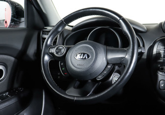 Подержанный автомобиль Kia Soul 2017 года (13 фото)