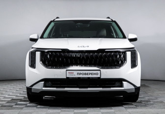 Подержанный автомобиль Kia Carnival 2024 года (2 фото)