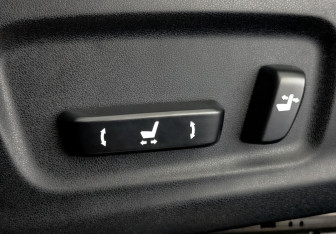 Подержанный автомобиль Lexus RX 2021 года (26 фото)