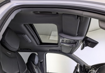 Подержанный автомобиль Cadillac Escalade Suv 2016 года (22 фото)