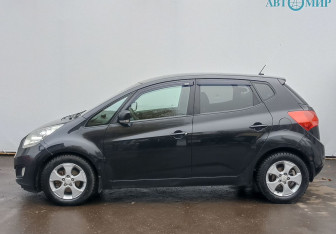 Подержанный автомобиль Kia Venga 2012 года (8 фото)