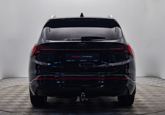 Подержанный автомобиль Hyundai Santa Fe 2021 года (4 фото)