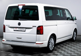 Подержанный автомобиль Volkswagen Multivan 2020 года (7 фото)
